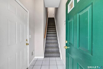 39 Coram Rd in Shelton, CT - Building Photo - Building Photo