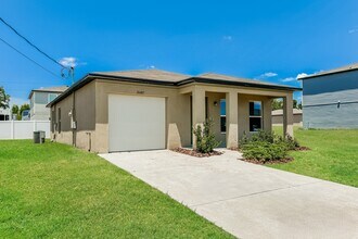 26485 Wakefield Dr in Brooksville, FL - Building Photo - Building Photo