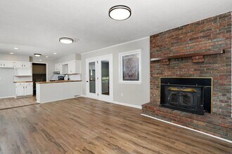 972 N Boston Ln in Republic, MO - Building Photo - Building Photo