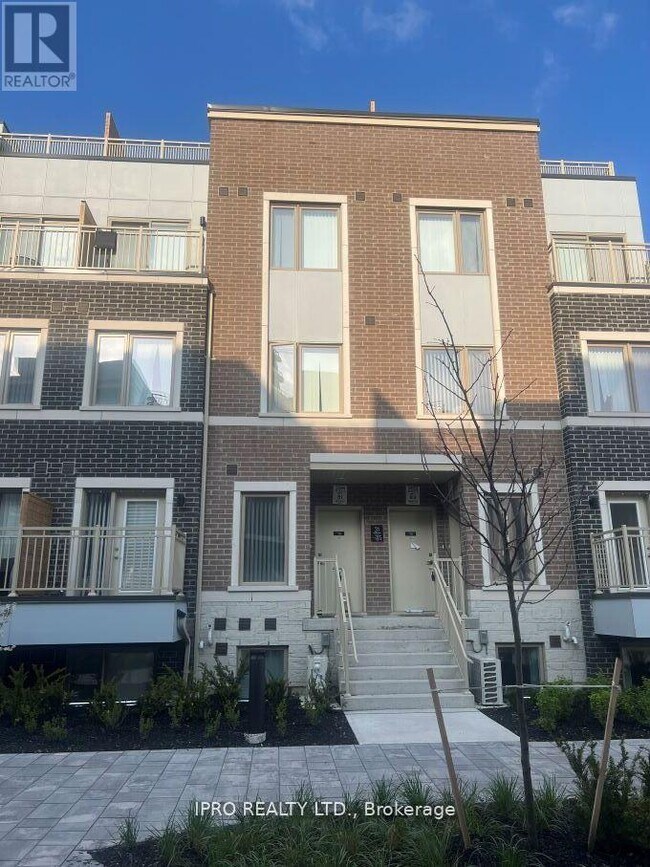 31-TH31 Honeycrisp Cres in Vaughan, ON - Building Photo - Building Photo