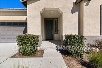 2112 Saratoga Dr in Wildomar, CA - Building Photo - Building Photo