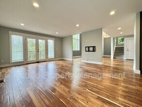 6420 SE Mabel Ave in Milwaukie, OR - Building Photo - Building Photo