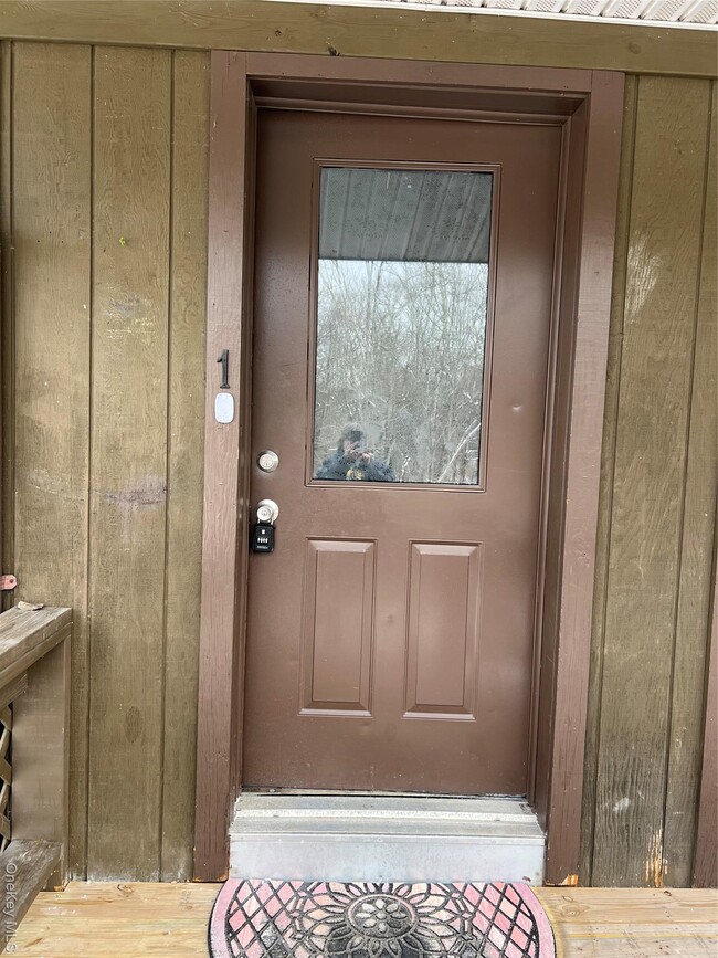 property at 1225 NY-9G