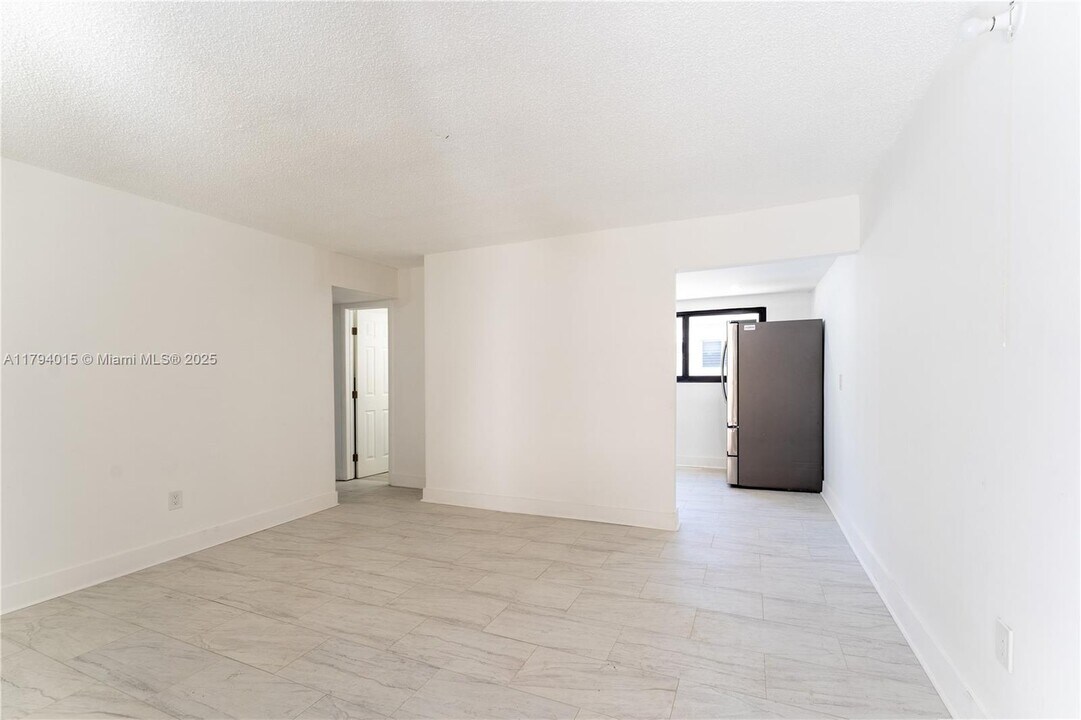 1515 NW N River Dr in Miami, FL - Building Photo