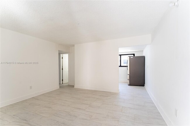 property at 1515 NW N River Dr
