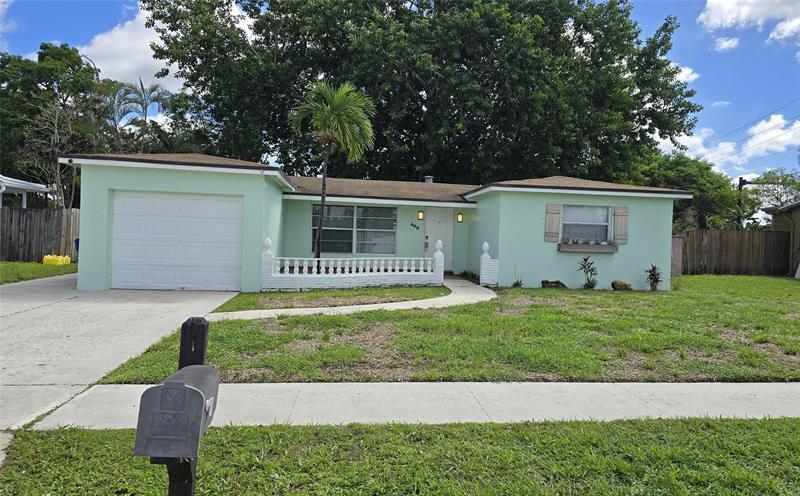486 NW 69th Terrace in Margate, FL - Building Photo