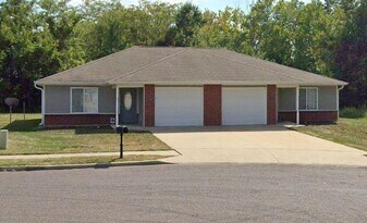 7360 Noah Ct in Columbia, MO - Building Photo
