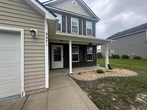 3571 S Peak Dr in Fayetteville, NC - Building Photo - Building Photo