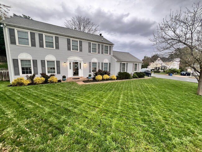 5706 Rocky Run Dr in Centreville, VA - Building Photo - Building Photo
