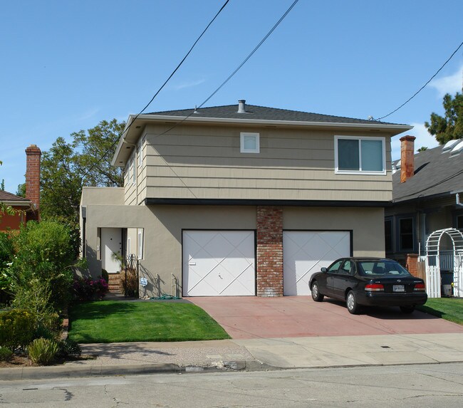 722 S Grant St in San Mateo, CA - Building Photo - Building Photo