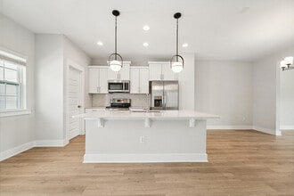 8528 Silsbee Dr in Raleigh, NC - Building Photo - Building Photo