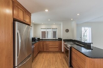 34 Karlton Cir in Andover, MA - Building Photo - Building Photo