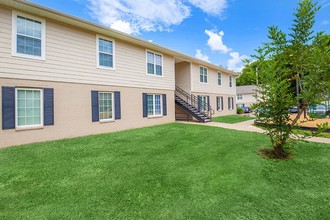 Berwood Apartments in Jackson, MS - Building Photo - Building Photo