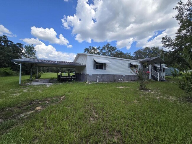 12454 Cumberland Rd in Brooksville, FL - Building Photo - Building Photo
