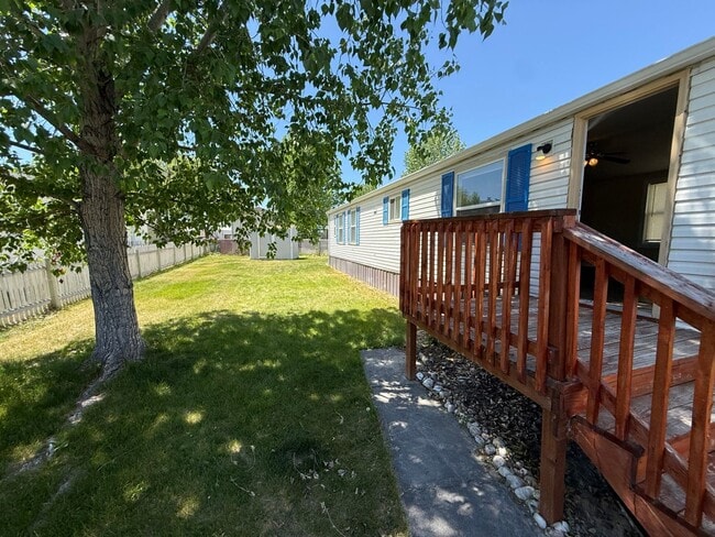 112 Opal Dr in Riverton, WY - Building Photo - Building Photo