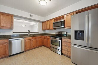 10248 Appalachian Cir in Oakton, VA - Building Photo - Building Photo