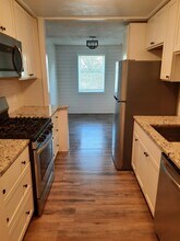 7 Louisburg Square in Nashua, NH - Building Photo - Building Photo
