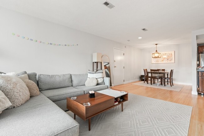 property at 925 E 2nd St
