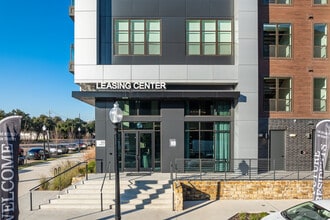 The Beckley on Trinity in Dallas, TX - Foto de edificio - Building Photo