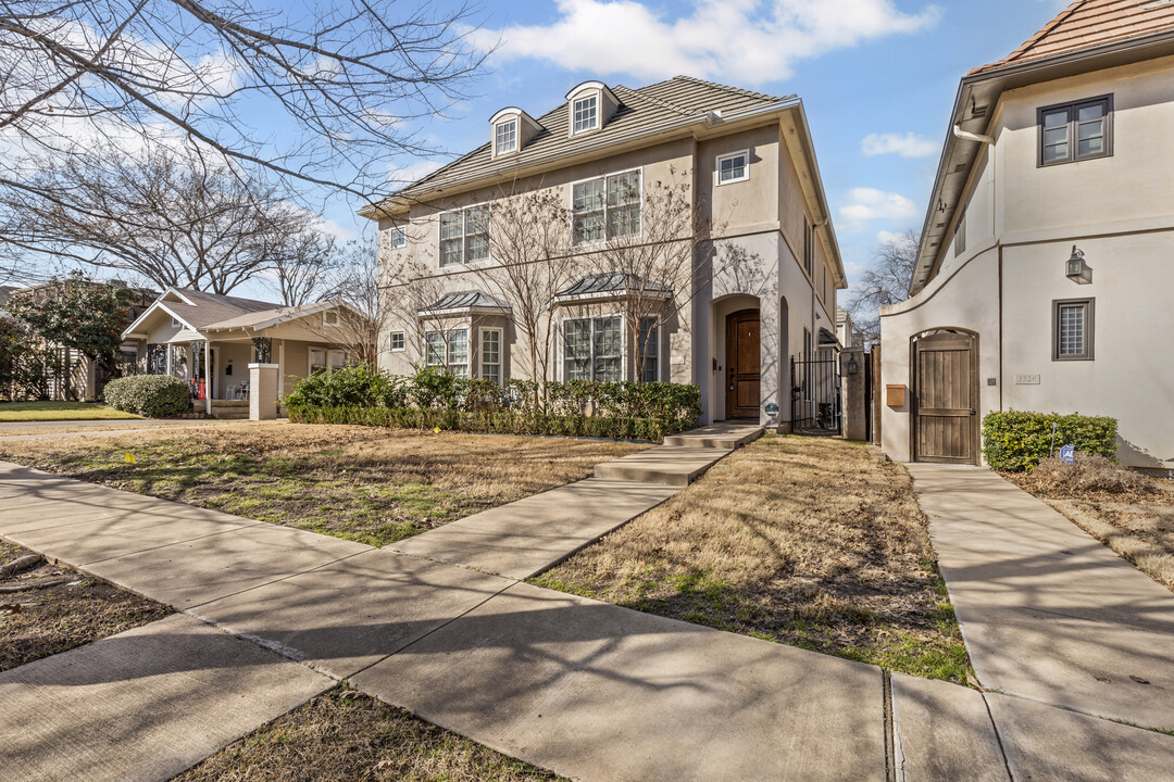 3328 W 6th St in Fort Worth, TX - Building Photo