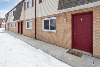 Heather Lane Apartments in Alma, MI - Foto de edificio - Building Photo