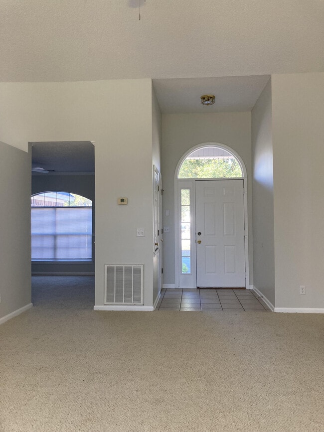 105 Laurens Ln in Savannah, GA - Building Photo - Building Photo