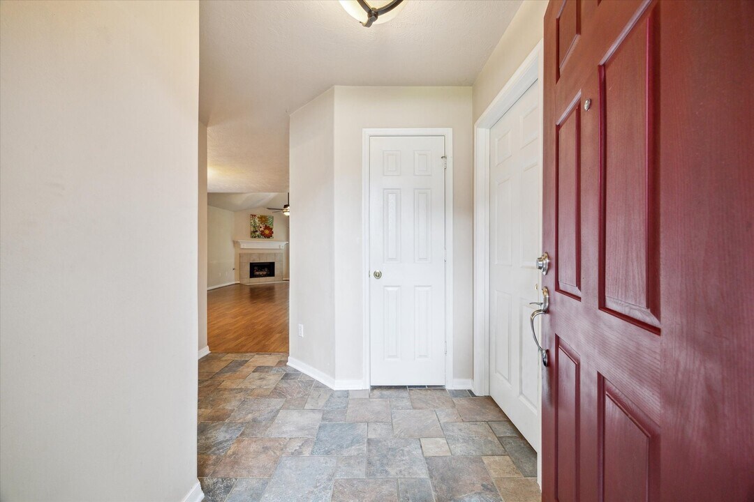 418 Mystic Trail Loop in Humble, TX - Building Photo