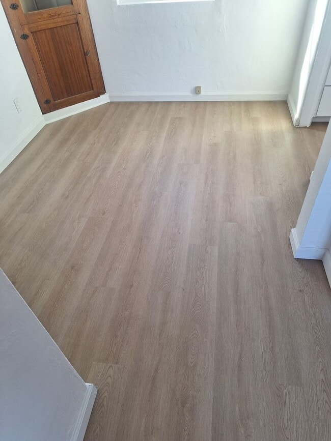 property at 917 S Averill Ave