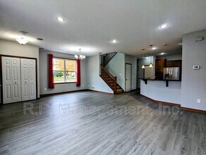 3352 Hazel Trail in Woodbury, MN - Building Photo - Building Photo