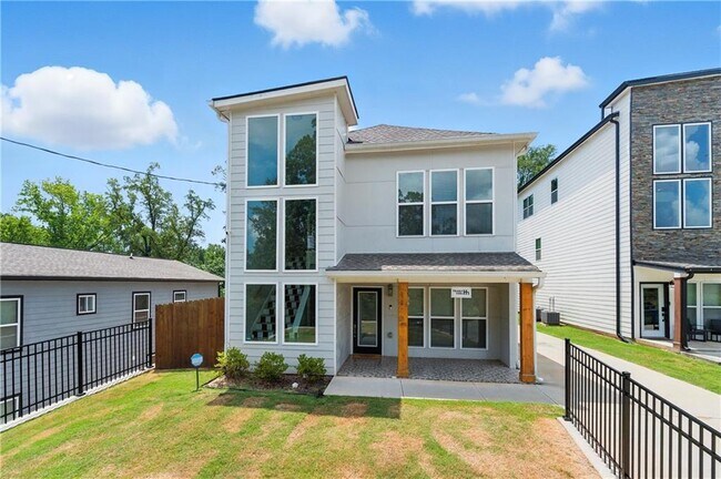 property at 1470 Norris Pl NW