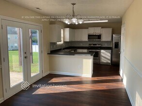 8020 Caliber Woods Dr in Raleigh, NC - Building Photo - Building Photo