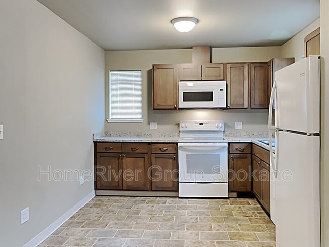 520 W 5th St in Cheney, WA - Building Photo - Building Photo