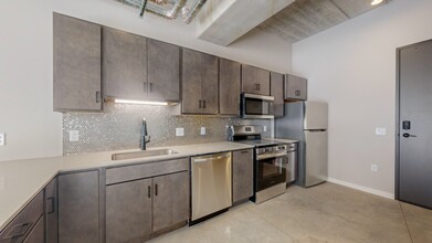 Ardor on the Bluffs South Loop Residences in Bloomington, MN - Building Photo - Building Photo