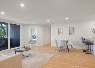 5411 Tyrone Ave in Los Angeles, CA - Building Photo - Building Photo