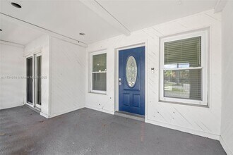 4401 Madison St in Hollywood, FL - Building Photo - Building Photo