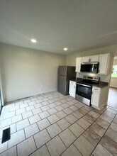 1921 Dunning Rd in Columbus, OH - Building Photo - Building Photo