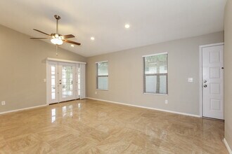 4758 W Escuda Dr in Glendale, AZ - Foto de edificio - Building Photo