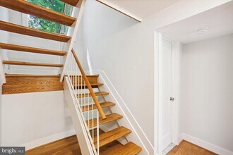 8206 Stone Trail Dr in Bethesda, MD - Building Photo - Building Photo
