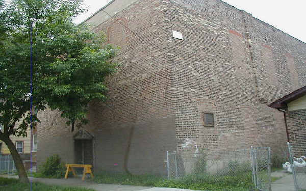 3132 S Lituanica Ave