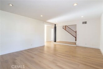 19116 Nashville St in Los Angeles, CA - Building Photo - Building Photo