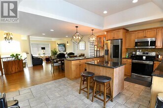 3777 Deerbrook Dr in Windsor, ON - Building Photo - Building Photo