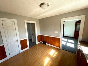 6711 Dartworth Dr in Parma, OH - Building Photo - Building Photo