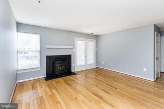 4732 Dorsey Hall Dr in Ellicott City, MD - Building Photo - Building Photo
