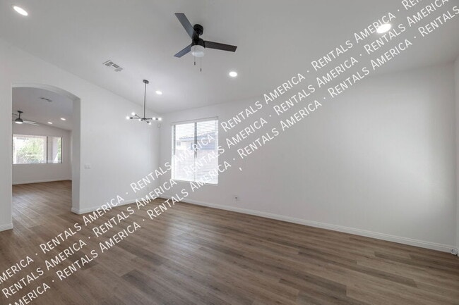 1280 E Redwood Dr in Chandler, AZ - Foto de edificio - Building Photo