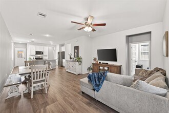 5954 First Blush Dr in Katy, TX - Building Photo - Building Photo