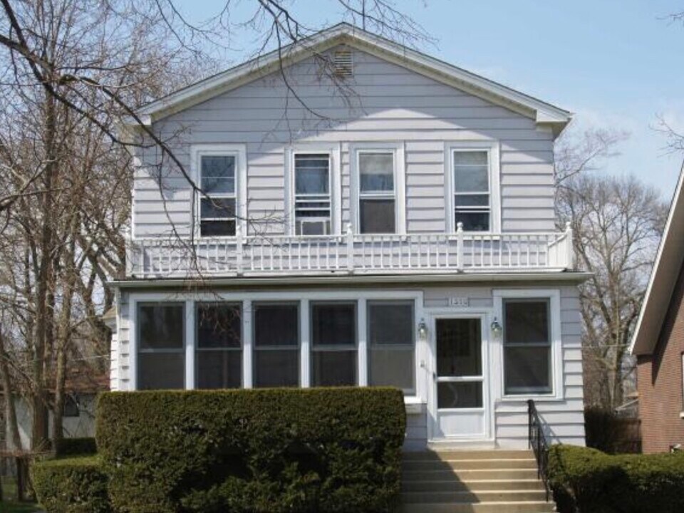 1310 Wilmette Ave Photo