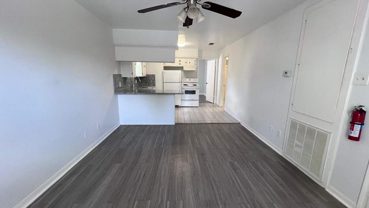 1326 Blair St in Houston, TX - Building Photo