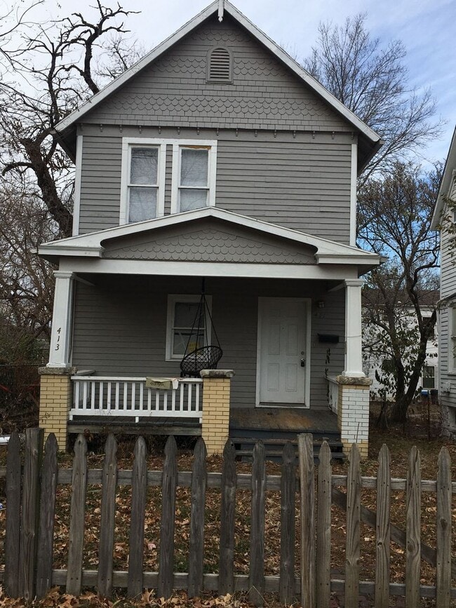 property at 411 SW Tyler St