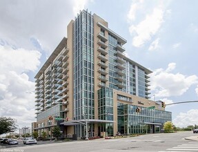 700 S 12th St, Unit 904 in Nashville, TN - Foto de edificio - Building Photo