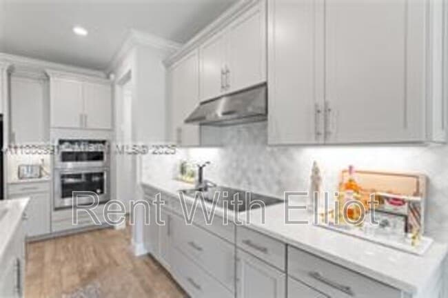 property at 4022 Large Leaf Ln